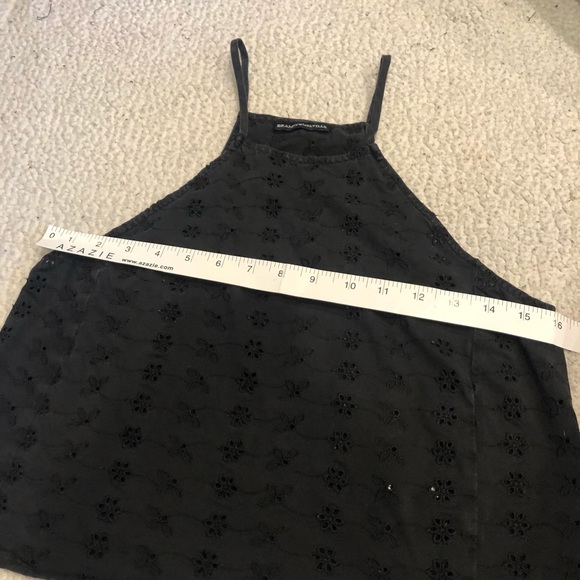 Brandy Melville Black Eyelet Kiara Crop Top Halter - Picture 3 of 5